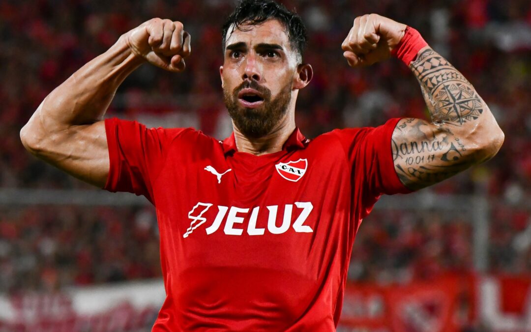 El rojo de Avellaneda buscará quedar como único puntero ante Riestra