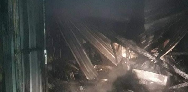 Vista Flores: un incendio de una vivienda deja pérdidas totales en dos piezas