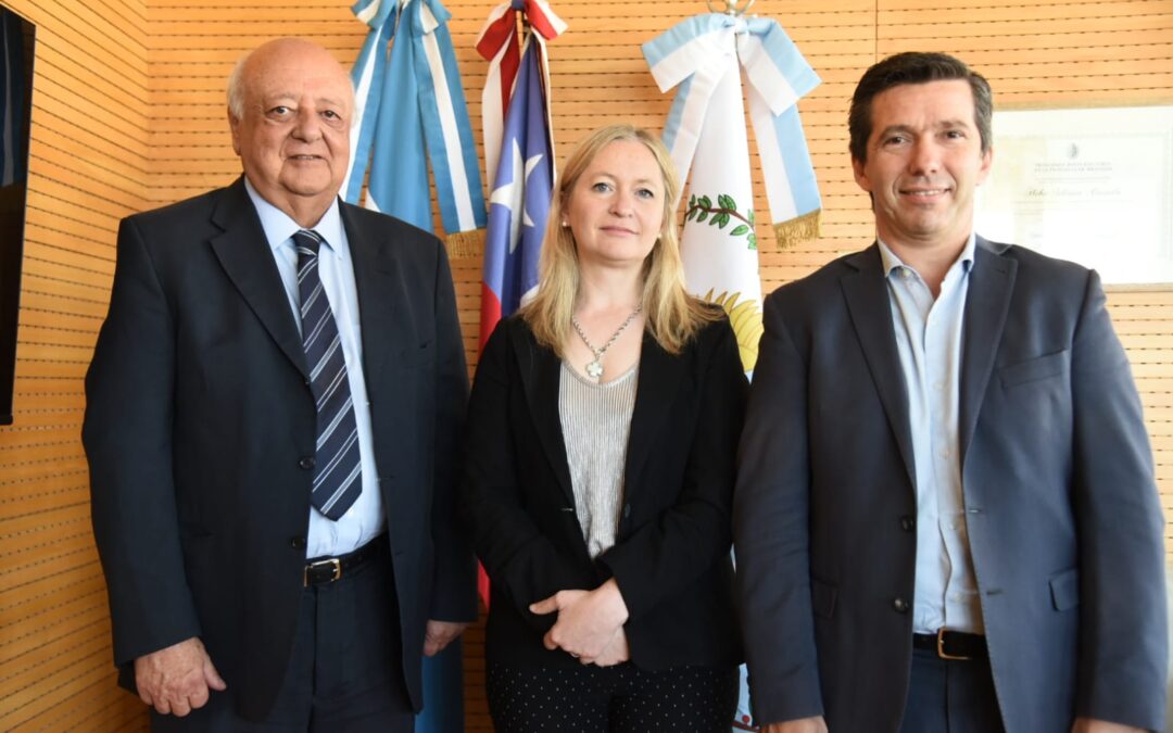 El embajador de Chile se reunió con la vicegobernadora de Mendoza
