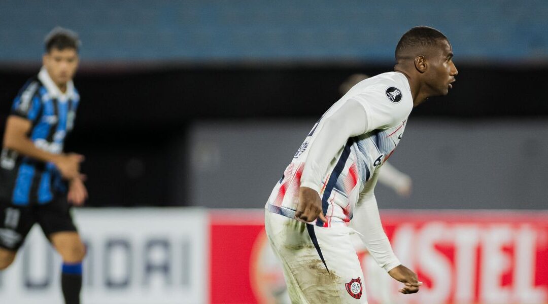 En la última jugada, San Lorenzo cayó 0-1 ante Liverpool