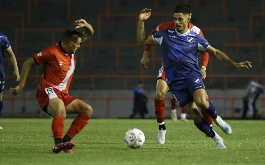 Maipú sumó su cuarta victoria consecutiva y se aleja de la zona de descenso