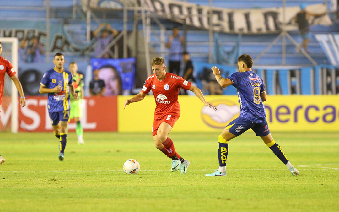 Copa Sudamericana: Belgrano igualó con Delfín en Ecuador