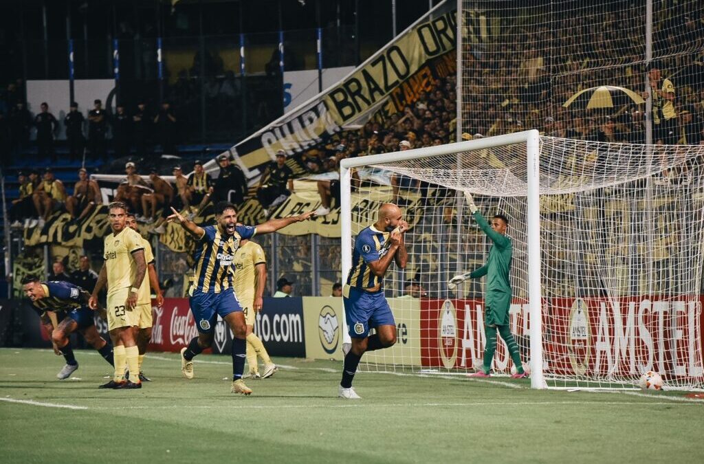 Rosario Central le ganó 1-0 a Peñarol de Uruguay en el Gigante de Arroyito