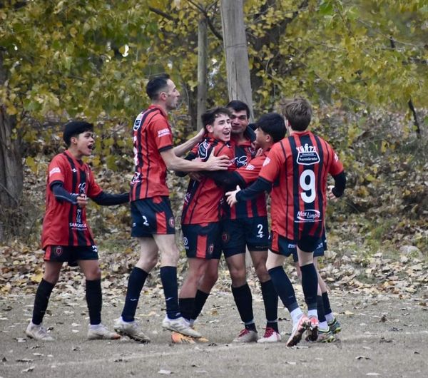 Pese al frío, se jugó una nueva fecha de la Liga de San Carlos
