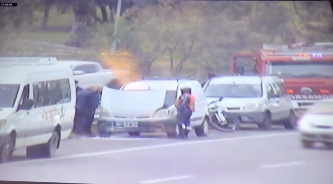 Detienen a ladrón que robó una camioneta con paquetes de mercado libre