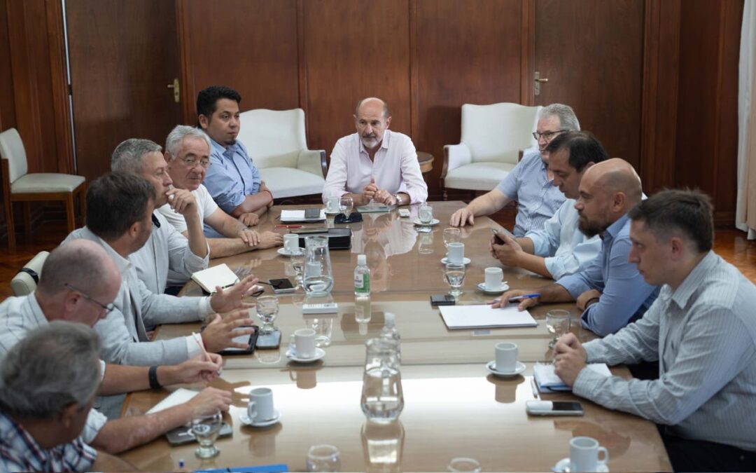 El Gobierno provincial invertirá $300 millones para fortalecer cámaras e instituciones empresariales