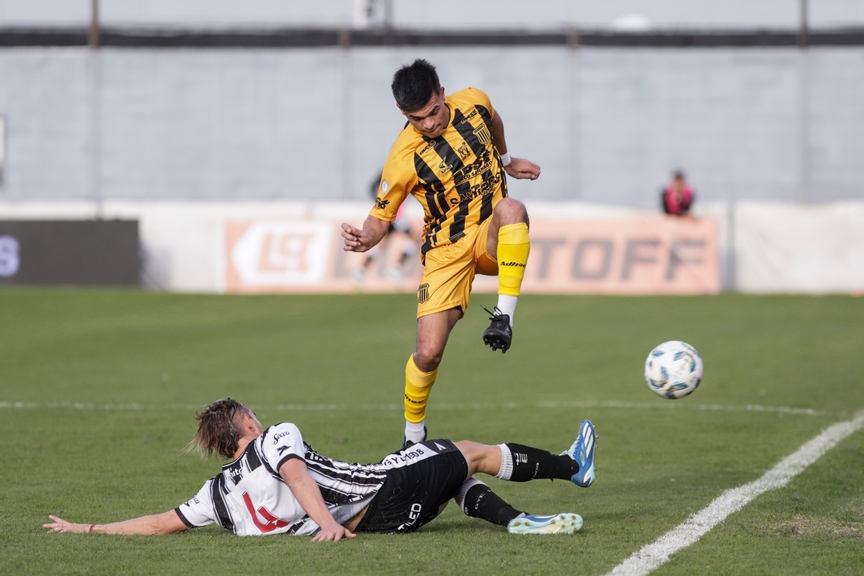 Atlético Mitre venció de manera agónica a Gimnasia de Mendoza