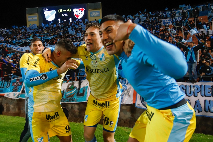 Temperley hizo historia: eliminó a River por penales y avanzó a los Octavos de Final