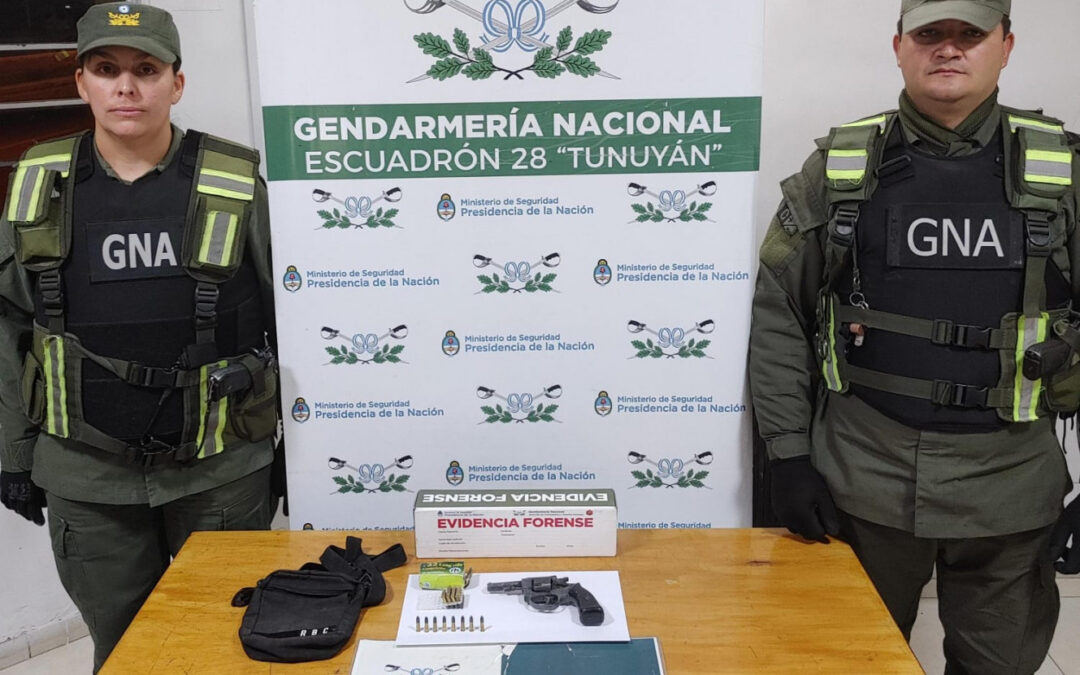 Valle de Uco: detuvieron a tres personas con armas y estupefacientes