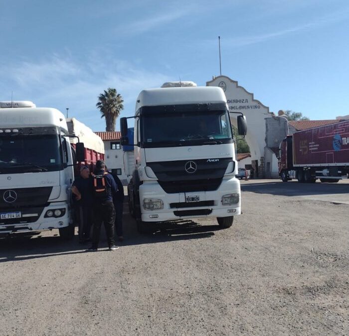 Logran incautar casi 70 toneladas de carbonato de sodio ilegal en Desaguadero