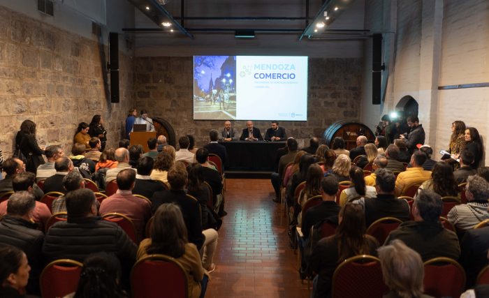 Para fortalecer a las pymes locales, se lanzó el programa Mendoza + Comercio