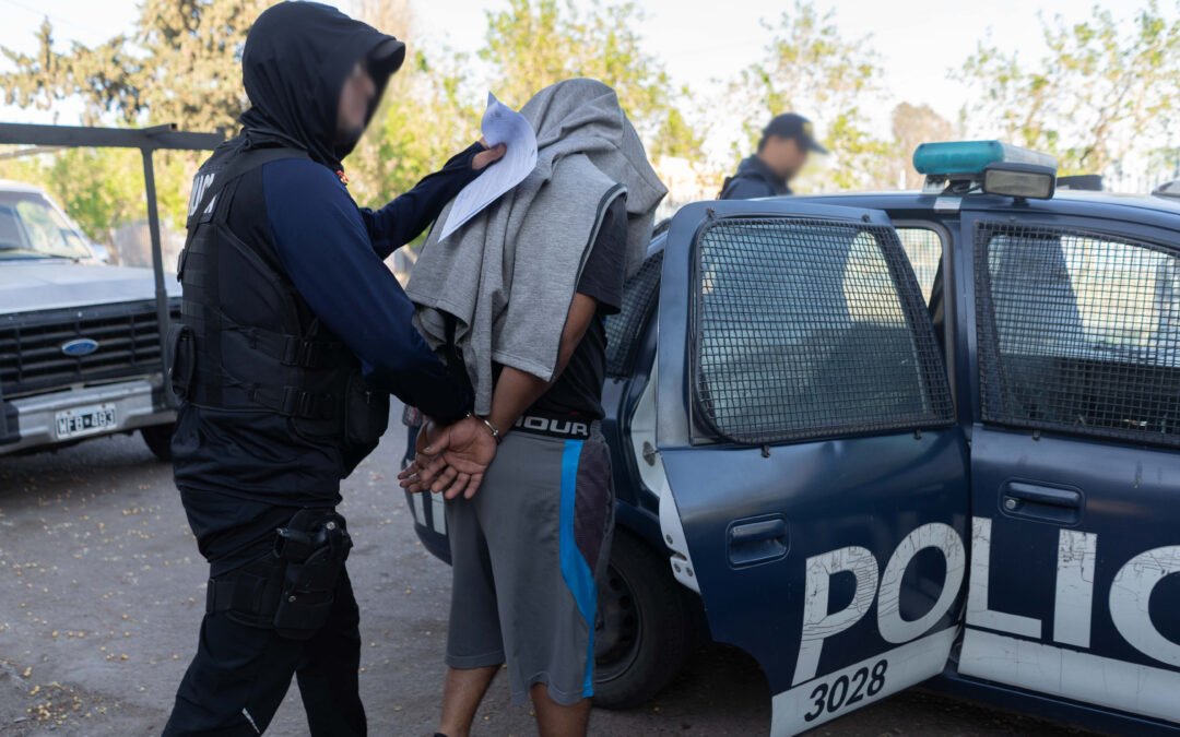 En un nuevo megaoperativo, la Policía de Mendoza desmanteló una banda que se dedicaba al robo de empresas