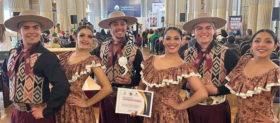 El Ballet Federal de Tunuyán participó del VII Congreso Nacional de Folklore y de los Premios “Award The Best”