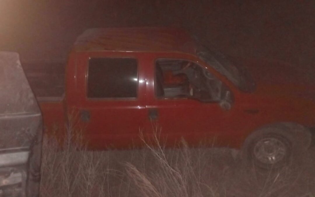 Tupungato: una camioneta volcó y terminó en un zanjón