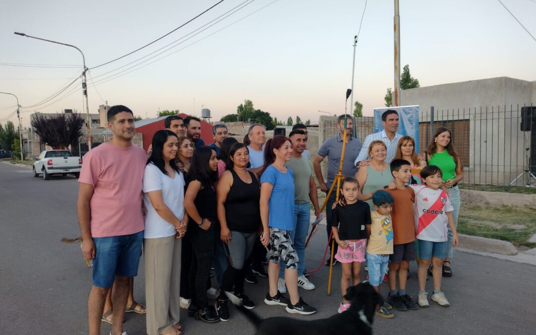 El Barrio Obreros Municipales 3 celebró la llegada del gas natural a sus hogares