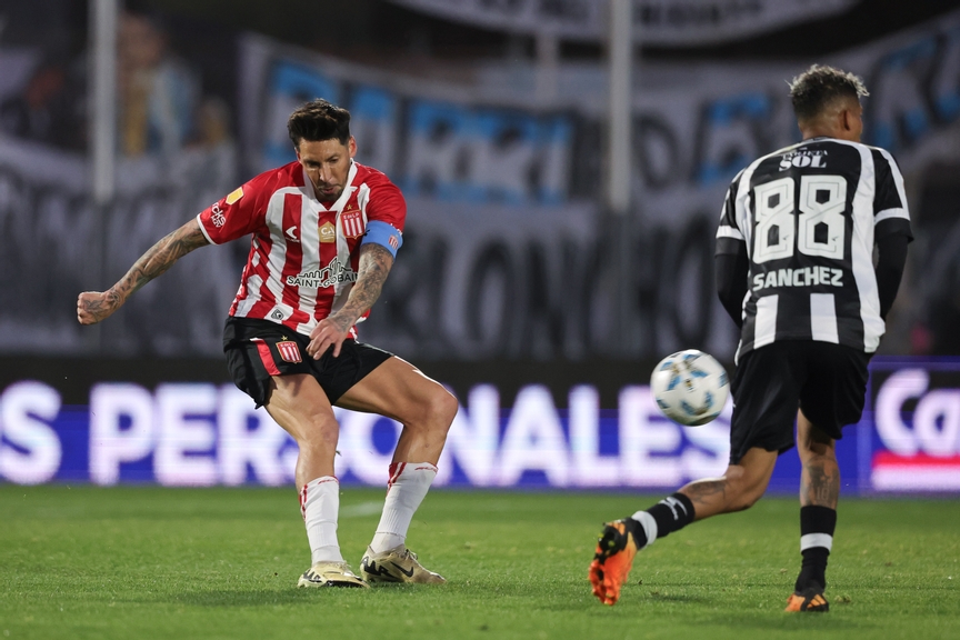 Estudiantes y Vélez se enfrentan por la Supercopa Internacional