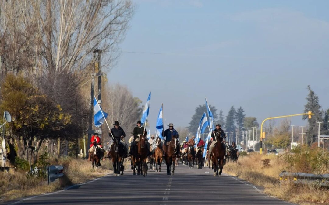 Con más de 200 jinetes, se vivió la Cabalgata de los Amigos en Tunuyán