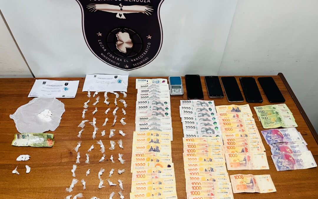 Cinco personas fueron detenidas por venta de sustancias ilícitas en Vista Flores