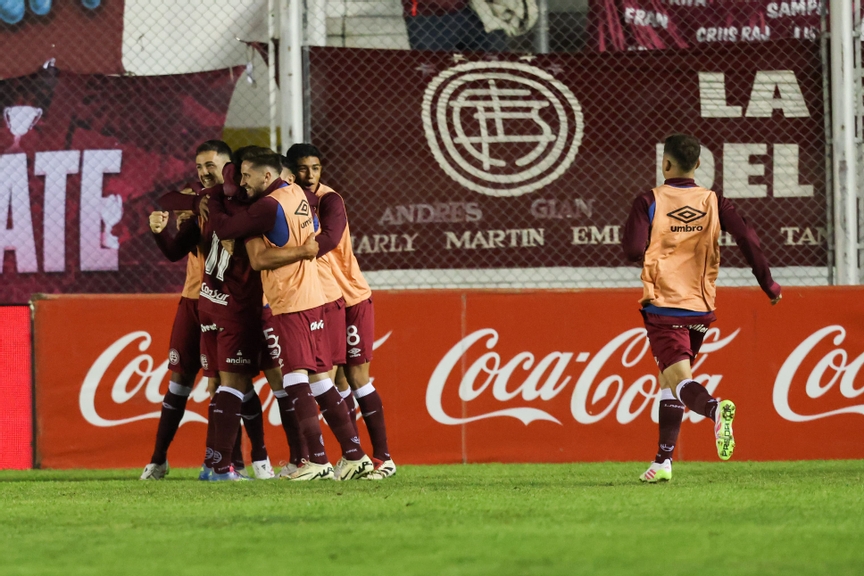 Lanús venció a Vélez y logró la clasificación a los Octavos de Final de la Copa Argentina