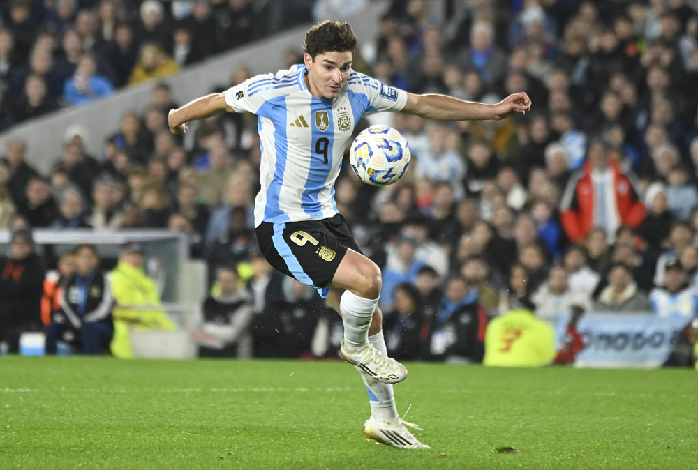 Argentina igualó uno a uno ante Colombia en el Monumental