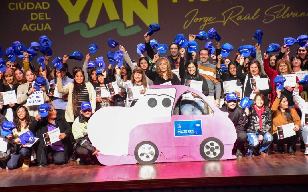 Más de 150 mujeres recibieron los certificados correspondientes al primer ciclo 2025 del programa Mujeres al Volante