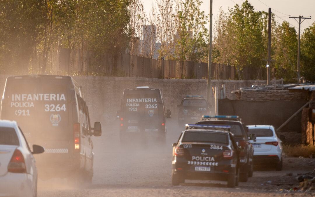 Cinco detenidos y más de 400 kilos de nueces secuestrados en operativos en el Valle de Uco