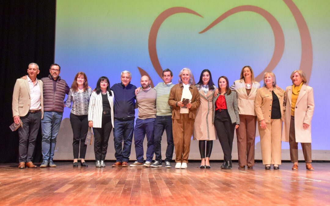 La Liga de Lucha contra el Cáncer celebró 25 años de compromiso con la comunidad