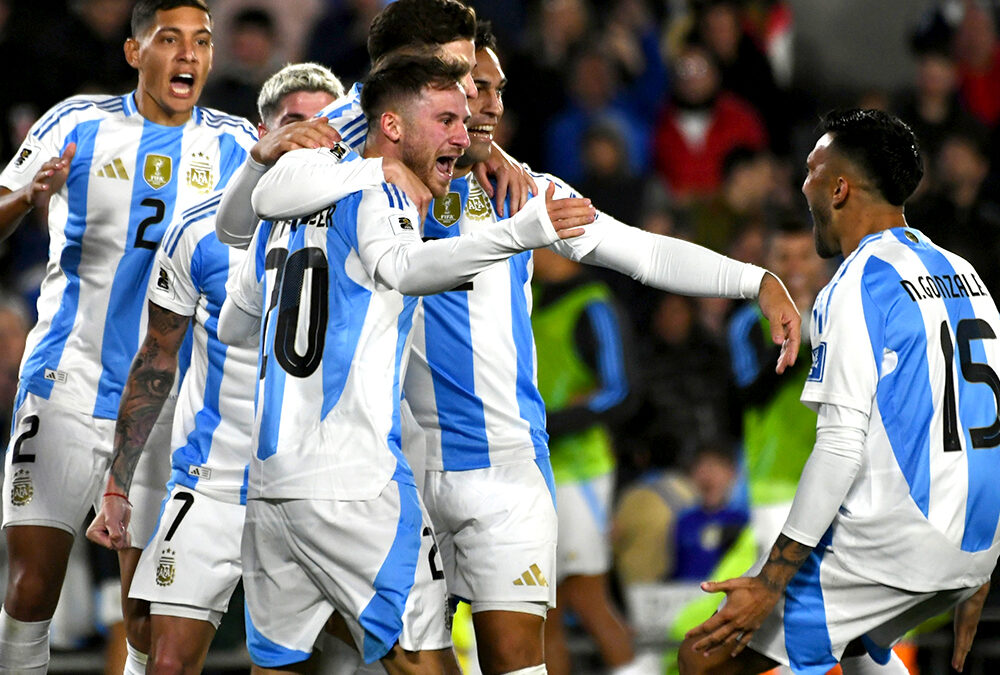 La Selección Argentina se aseguró el primer puesto a falta de tres fechas para el final de las Eliminatorias Sudamericanas
