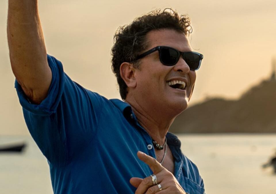 Carlos Vives, Lalo Ebratt y Bomba Estéreo presentaron “500”, un homenaje a la celebración de los 500 años de Santa Marta