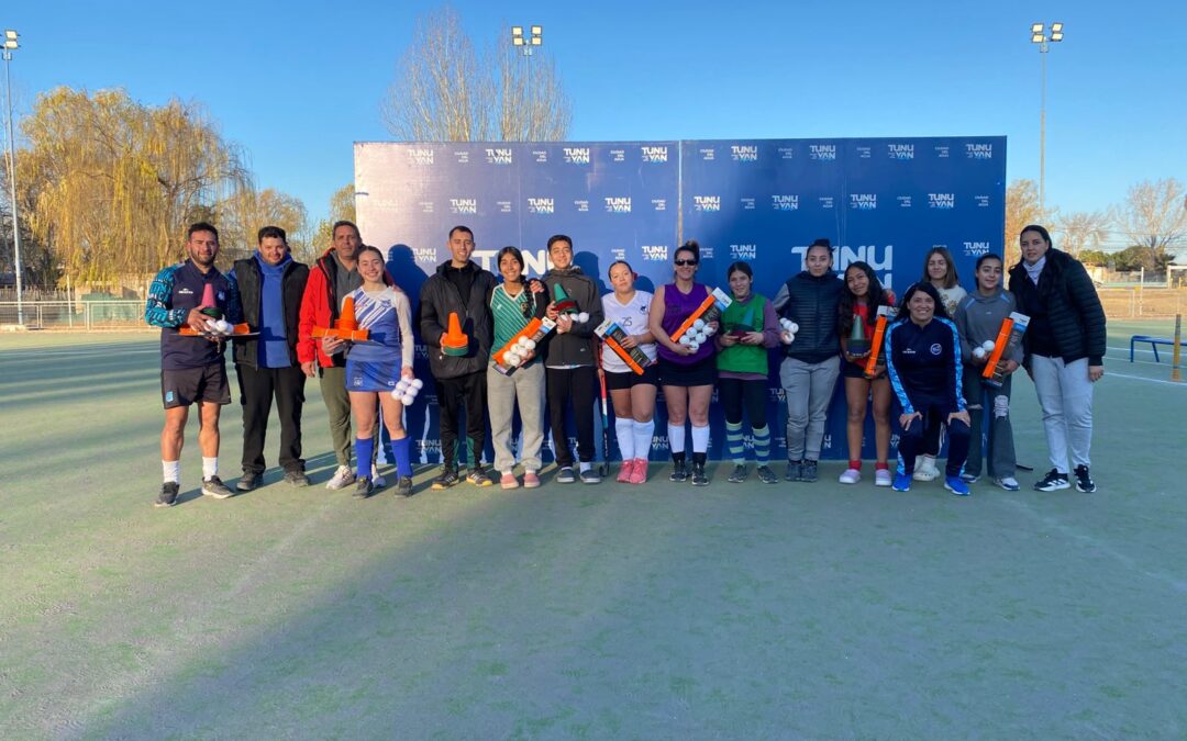 La Liga Municipal de Hockey cerró el torneo apertura con premiaciones y entrega de material deportivo