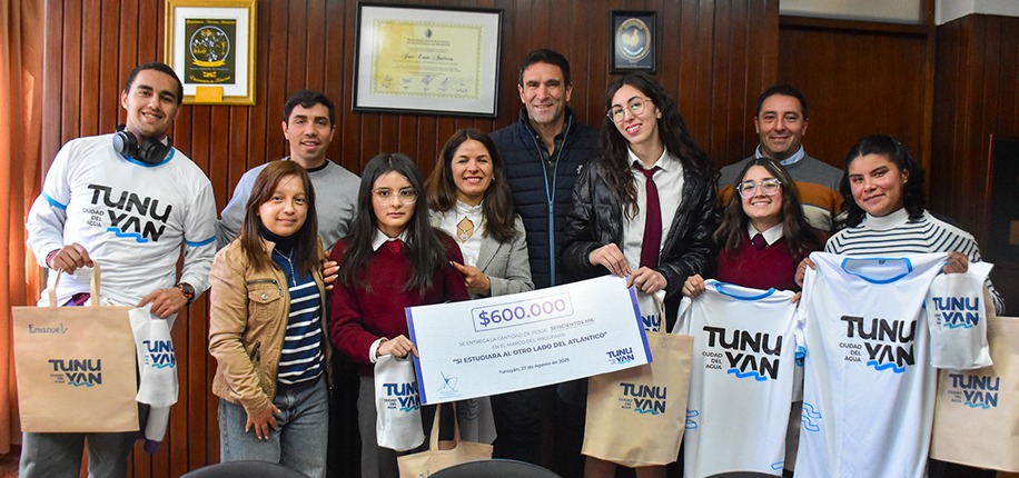 Estudiantes de Tunuyán viajan a Francia en el marco del Proyecto de Inmersión 2025