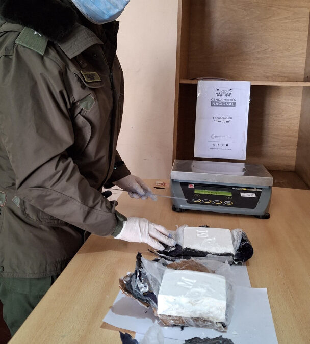Un pasajero fue detenido por transportar cocaína desde Mendoza hacia San Juan