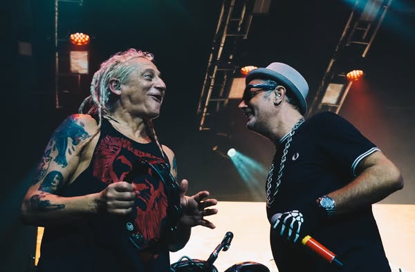 Los Auténticos Decadentes lanzaron «Turdera» junto a la Orquesta Filarmónica de Mendoza