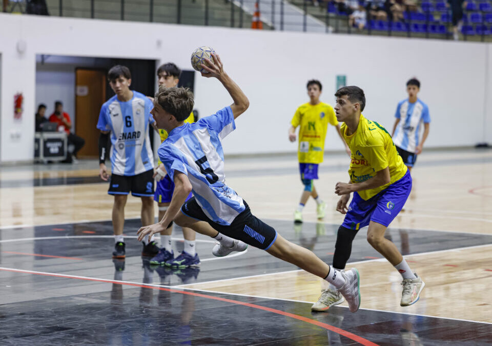 Handball: los Menores, a paso firme en Asunción 2025