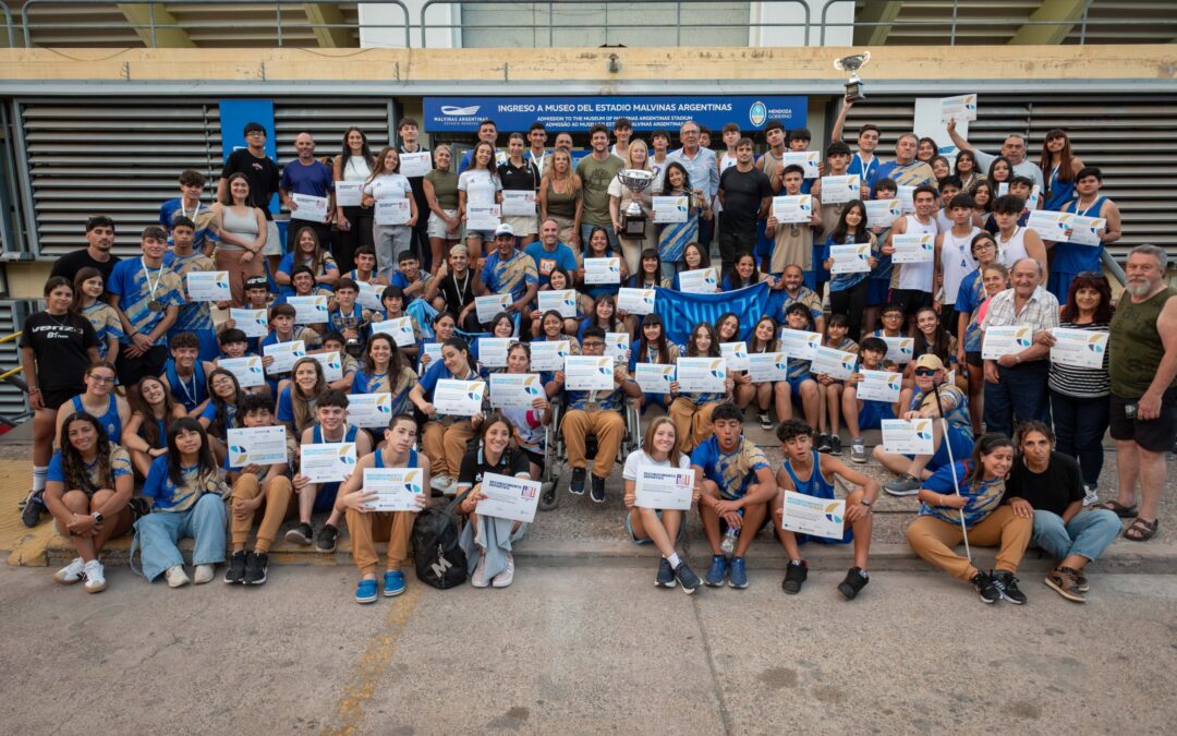Brinda reconocimiento a los medallistas de los Juegos Nacionales Evita 2025 y de los Juegos Deportivos Panamericanos Juniors