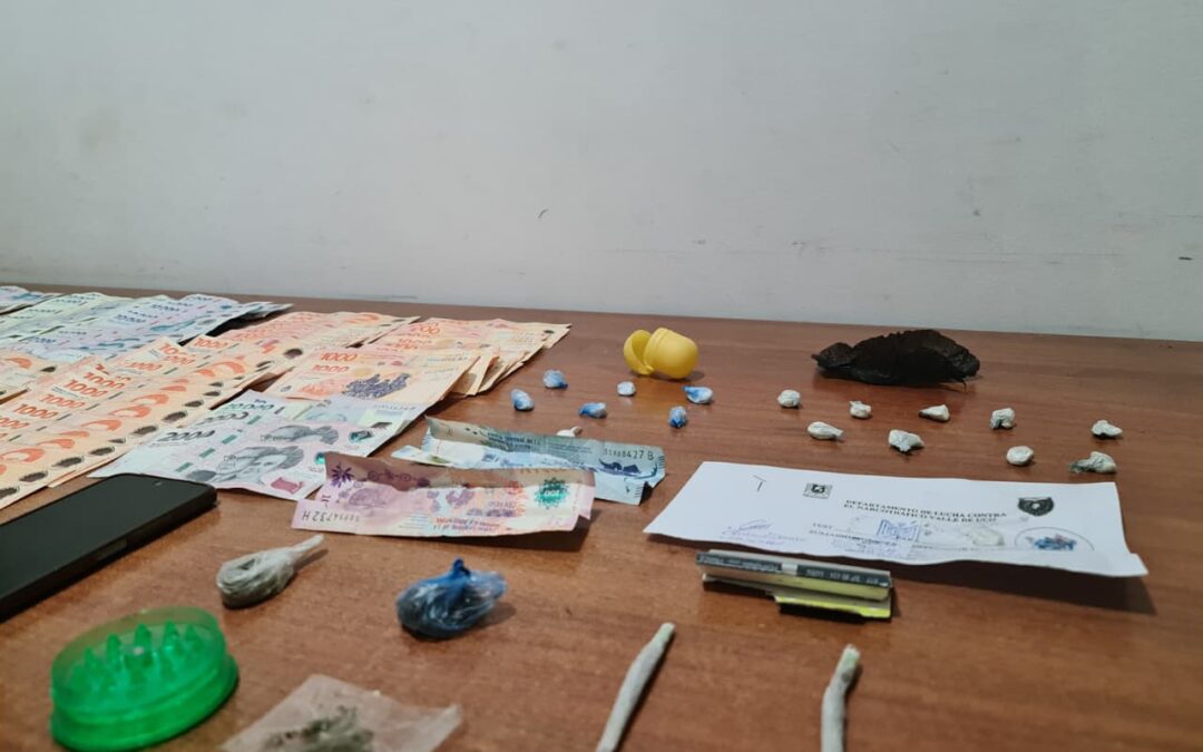 Detenidos con cocaína y dinero tras allanamientos en Colonia las Rosas