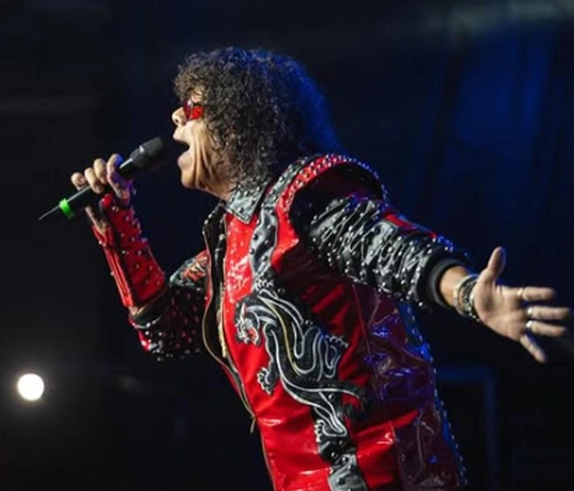 La Mona Jiménez debió interrumpir su show en Córdoba por el calor y generó preocupación