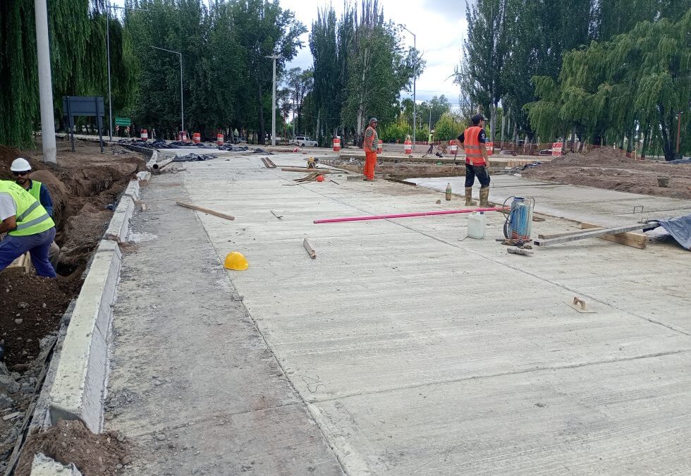 Con un 90% del avance en la obra, la construcción de la rotonda de ingreso a Tunuyán se encuentra en su etapa final