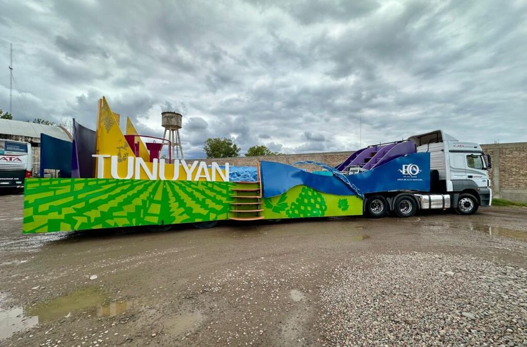 El carro vendimial de Tunuyán está listo para lucirse en la Vía Blanca y Carrusel