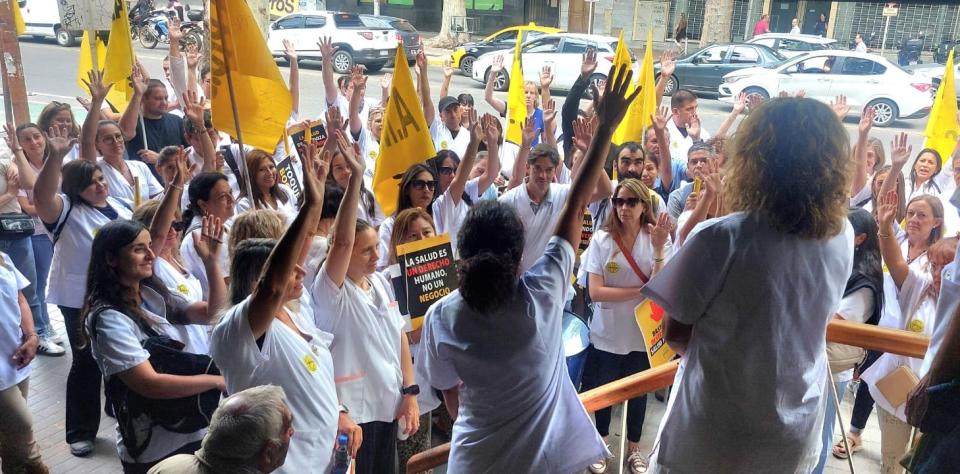 AMProS rechazó la propuesta de aumento salarial presentada por el Gobierno
