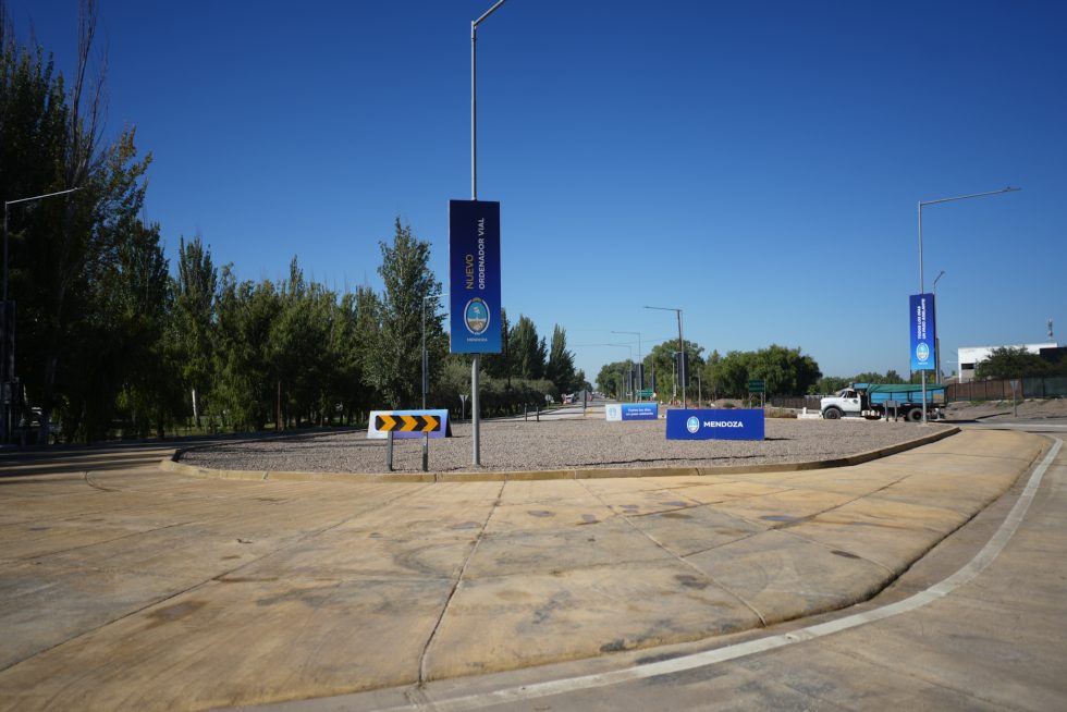 Inauguran un nuevo ordenador vial en RN 40 y RP 90 para mejorar la seguridad y el tránsito