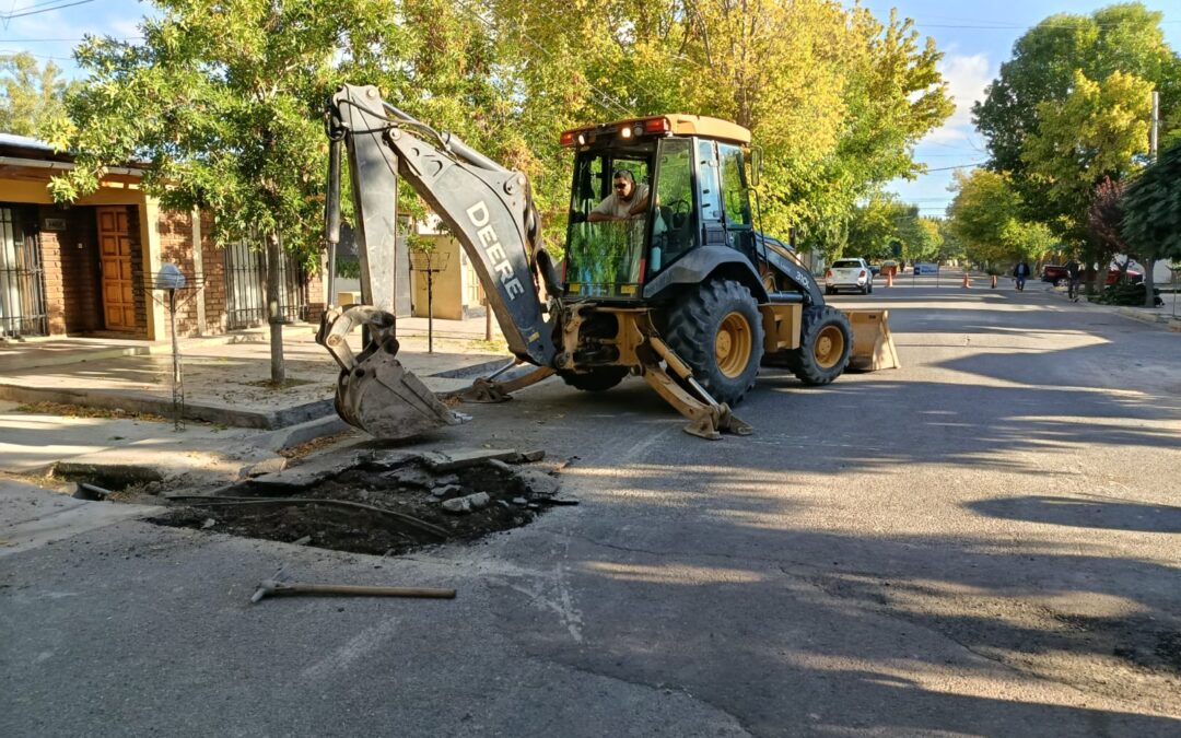 Tunuyán: Avanza el plan de bacheo y reparación de calles tras obras de servicios
