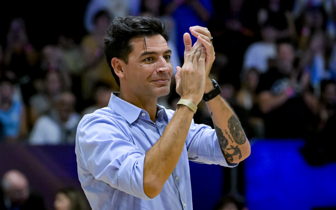 ¡Gracias, Cabeza! Carlos Delfino recibió un merecido reconocimiento a su trayectoria en la Selección Nacional