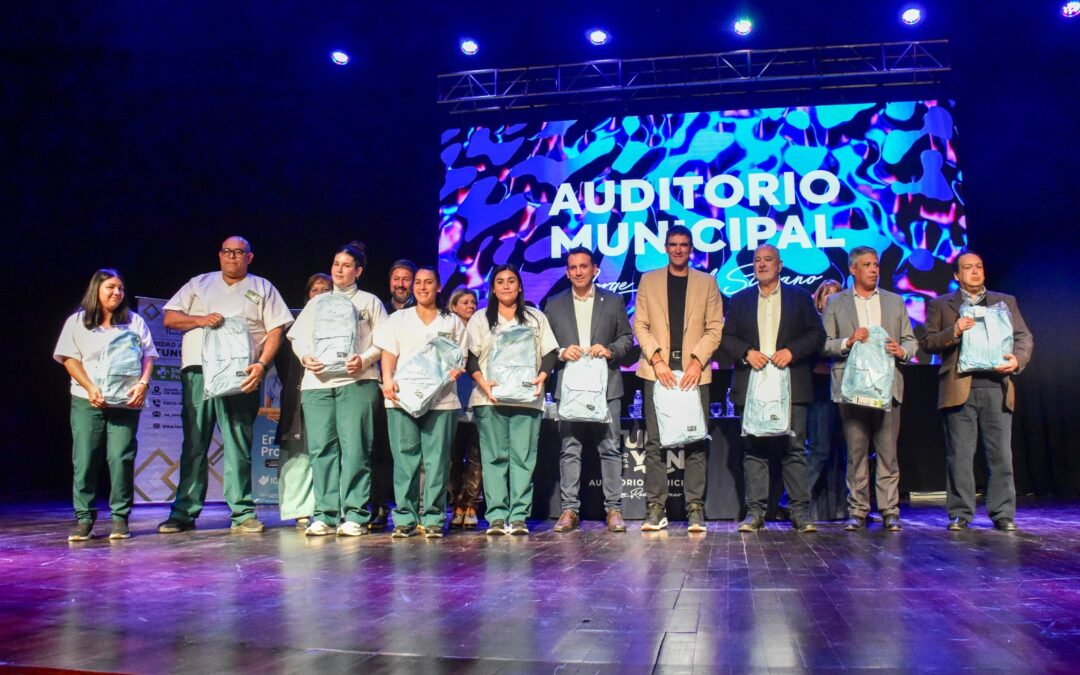 Tunuyán: realizan la entrega de mochilas técnicas del PRONAFE