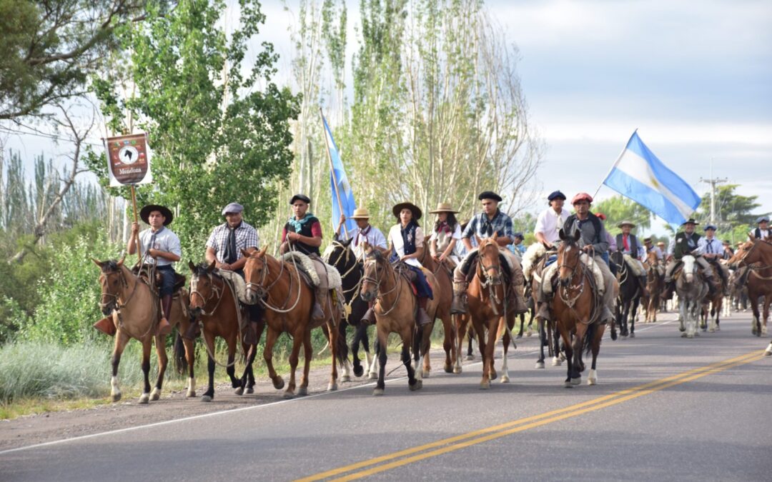 Domingo de tradición y encuentro en la Cabalgata de los Amigos