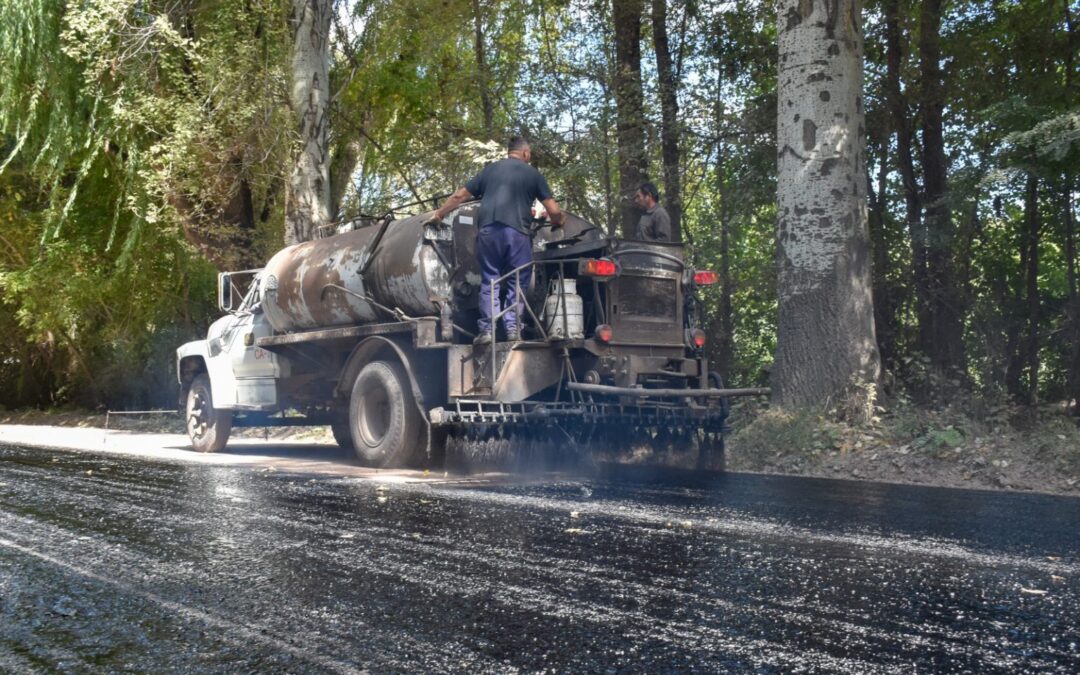 Avanza la obra de asfalto que une dos distritos de Tunuyán