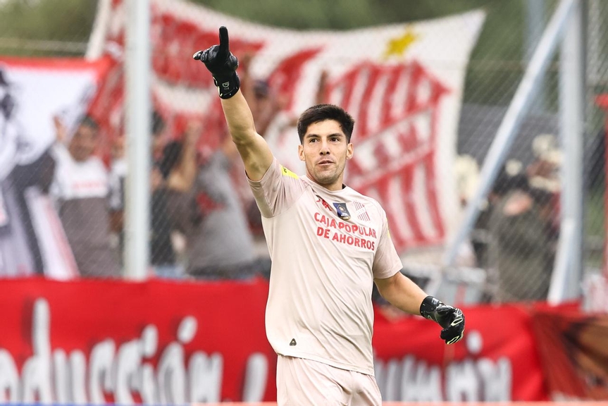 San Martín de Tucumán eliminó por penales a Estudiantes de Río Cuarto