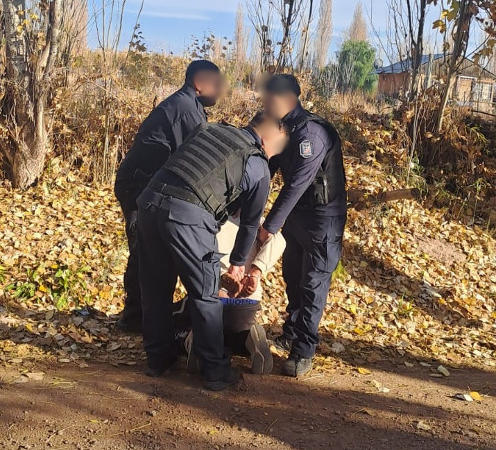 Tenía pedido de captura por violencia de género, intentó escapar y fue detenido por la Policía