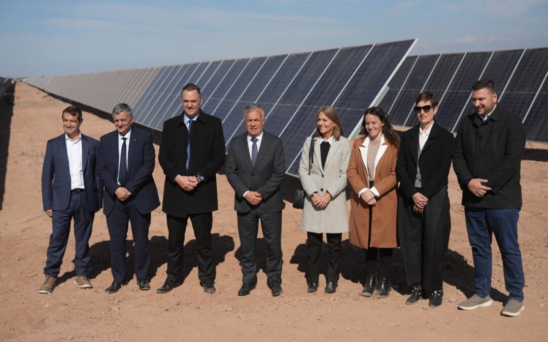 Mendoza inauguró el Parque Solar El Quemado y superó los 700 MW de energía solar instalada