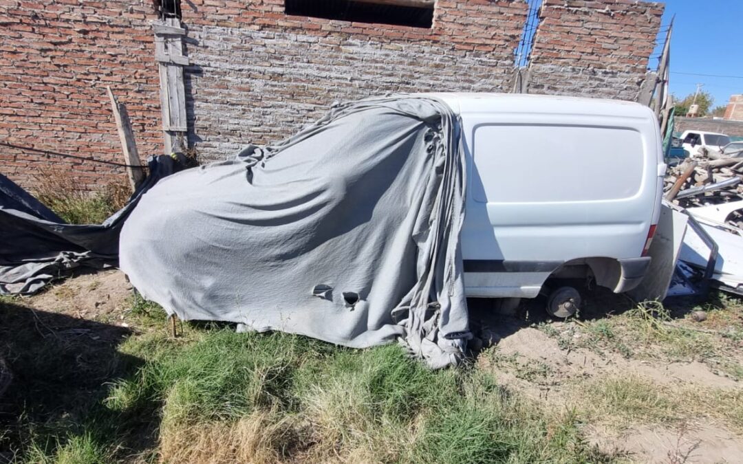 Secuestran vehículos con irregularidades en taller del Cordón del Plata y detienen a un sospechoso